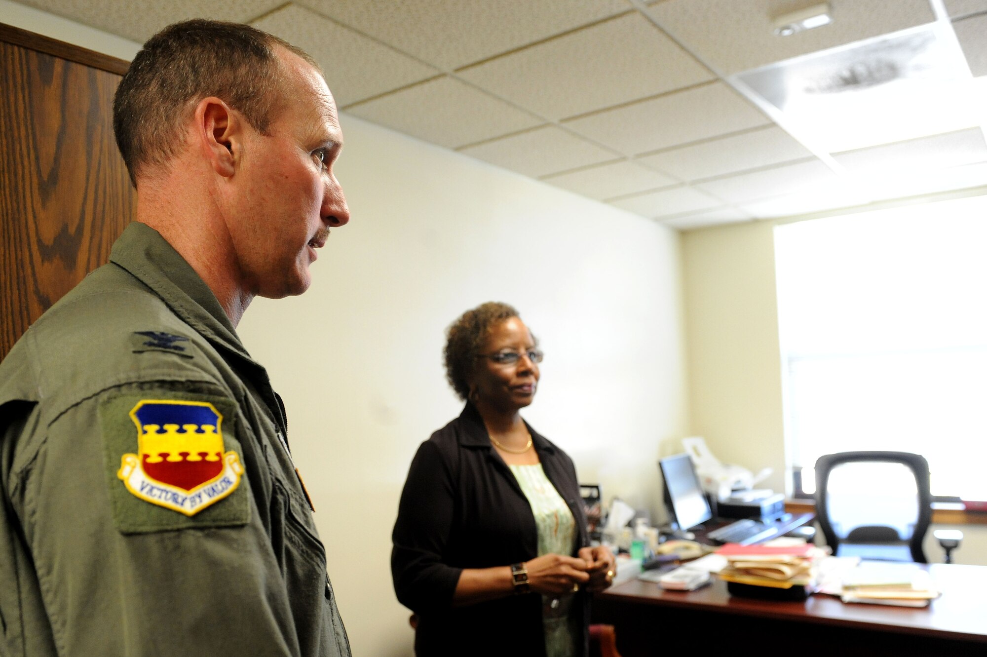 U.S Air Force Col. Stephen Jost, 20th Fighter Wing commander, visits the new American Red Cross office at Shaw Air Force Base, S.C., March 20, 2015. Shaw’s American Red Cross office moved from the 20th Mission Support Group building to the Airman and Family Readiness Center. (U.S. Air Force photo by Senior Airman Diana M. Cossaboom/Released)
