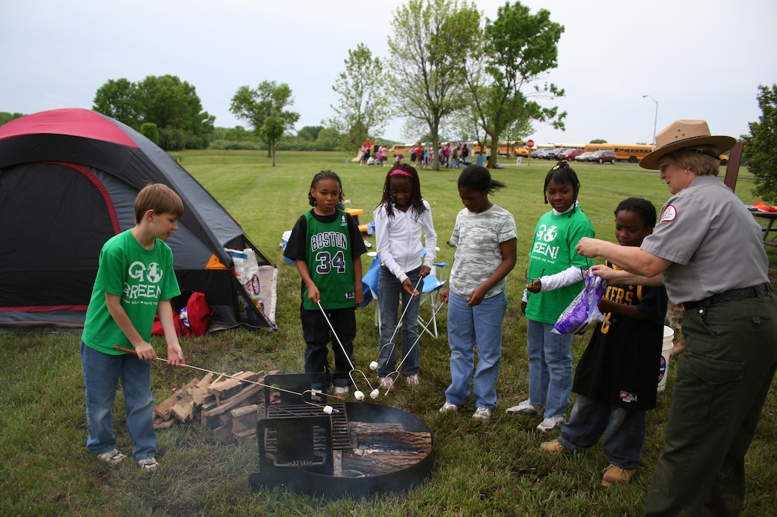 Rend Lake Natural Resource Specialist Dawn Kovarik has become the first employee in the Corps of Engineers to be selected Non-Formal Educator of the Year for 2015 by the Environmental Education Association of Illinois.  
