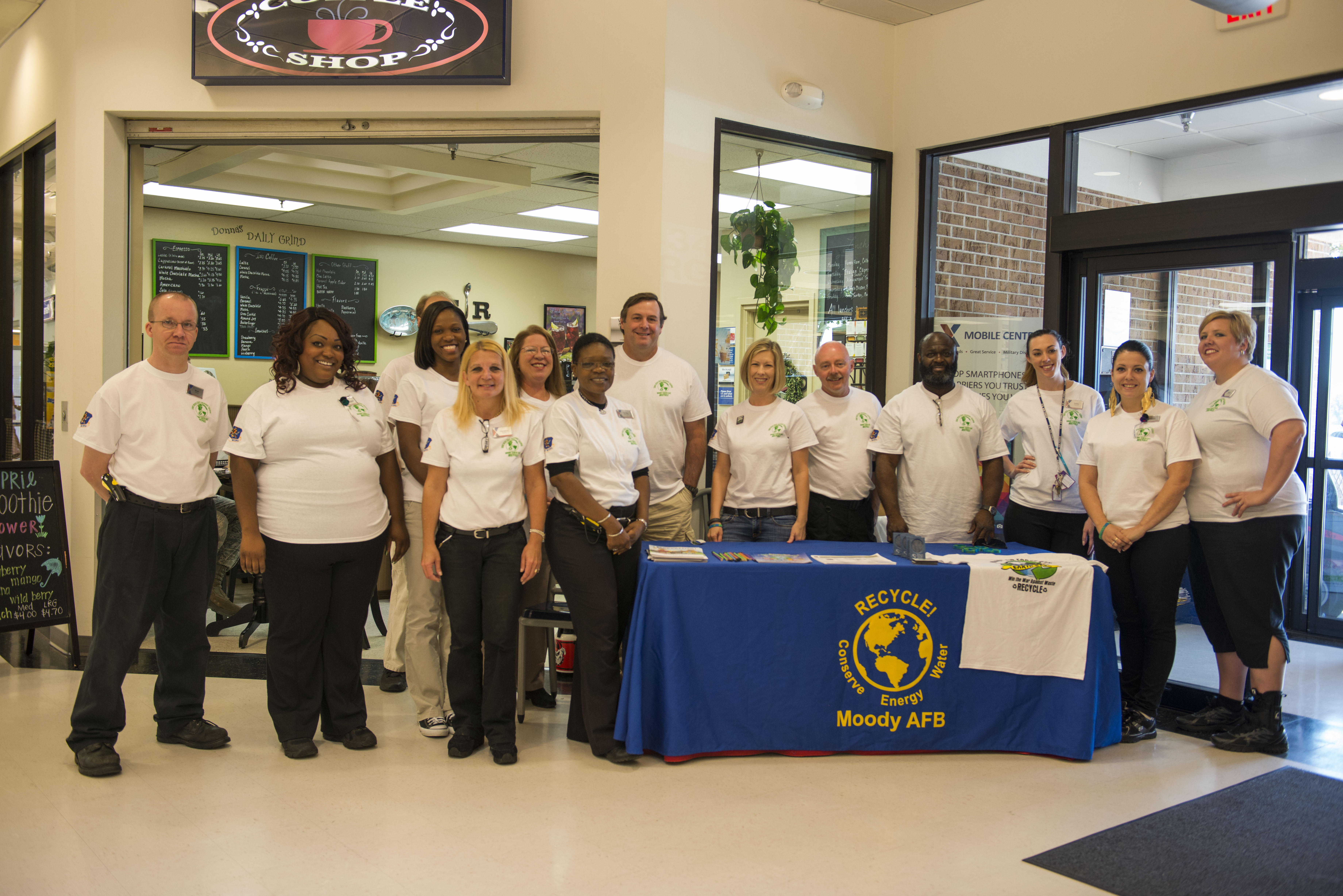 base exchange moody afb