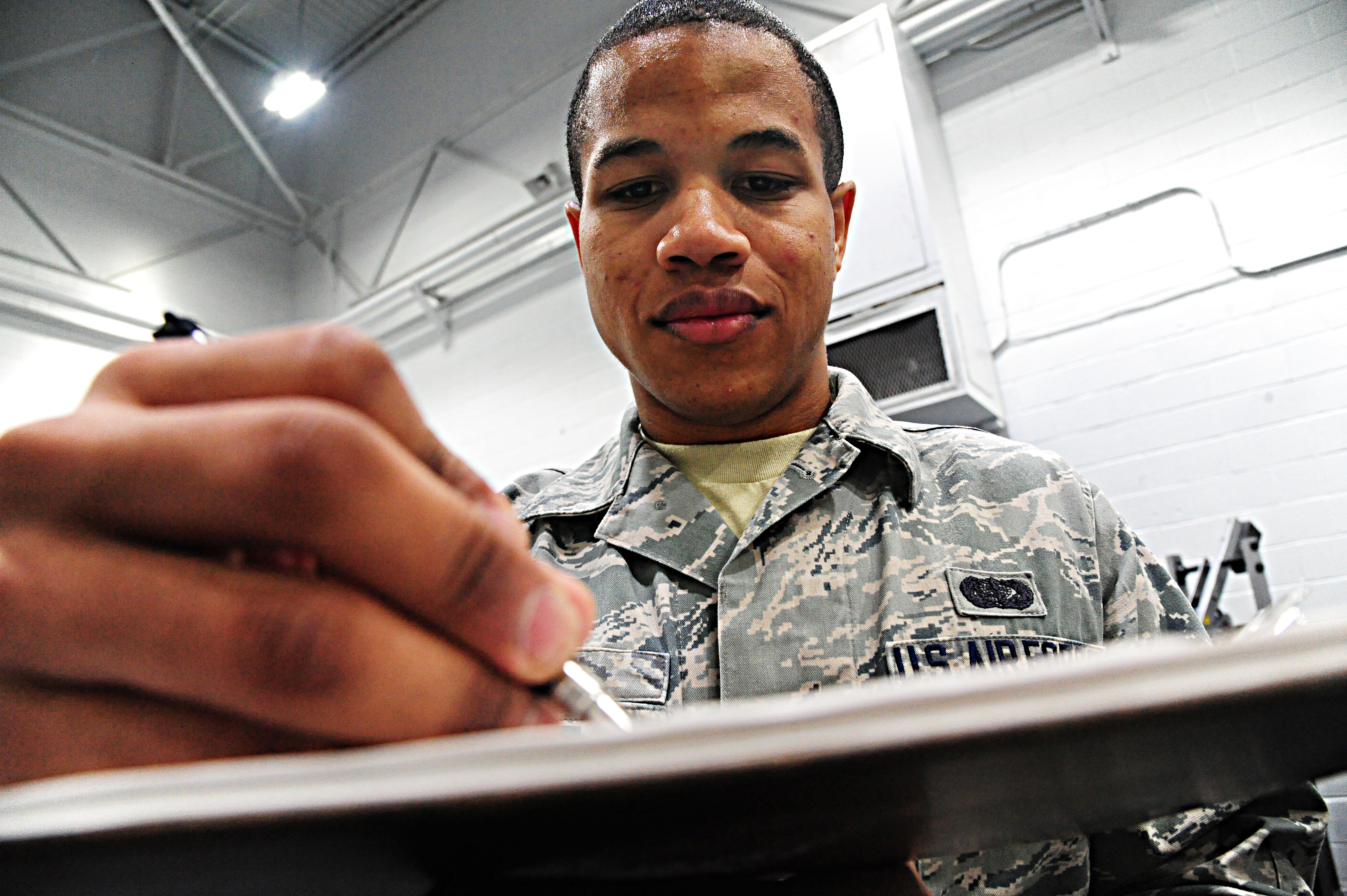 Breaking a sweat at the fitness center > Whiteman Air Force Base