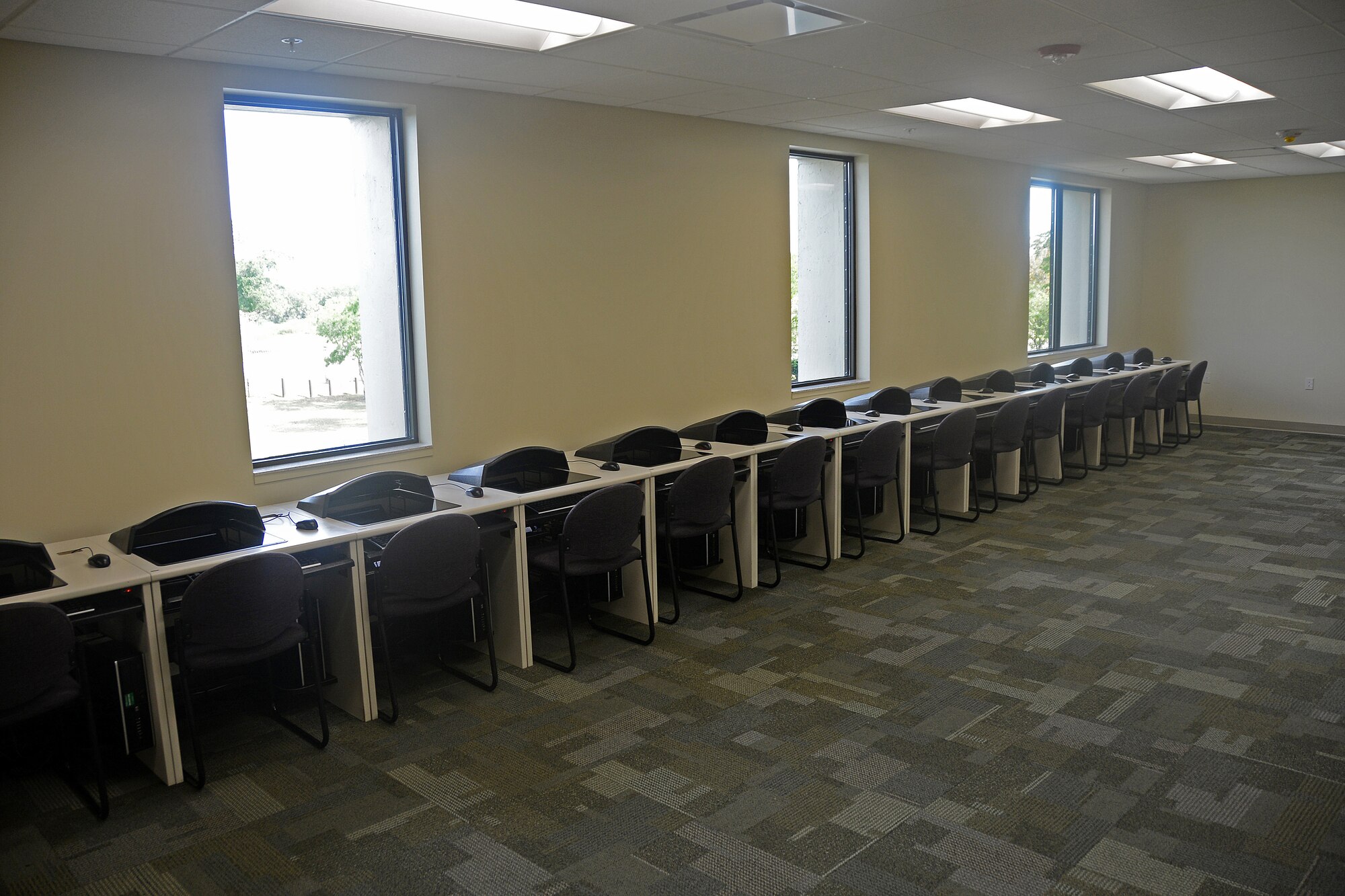 The $2.3 million in renovations on building 346 started in May 2013 affecting several organizations at Homestead Air Reserve Base, including the Education and Training Office. A computer lab is available so Airmen can take Advance Distribution Learning System courses if needed (U.S. Air Force photo/Senior Airman Nicholas Caceres)
