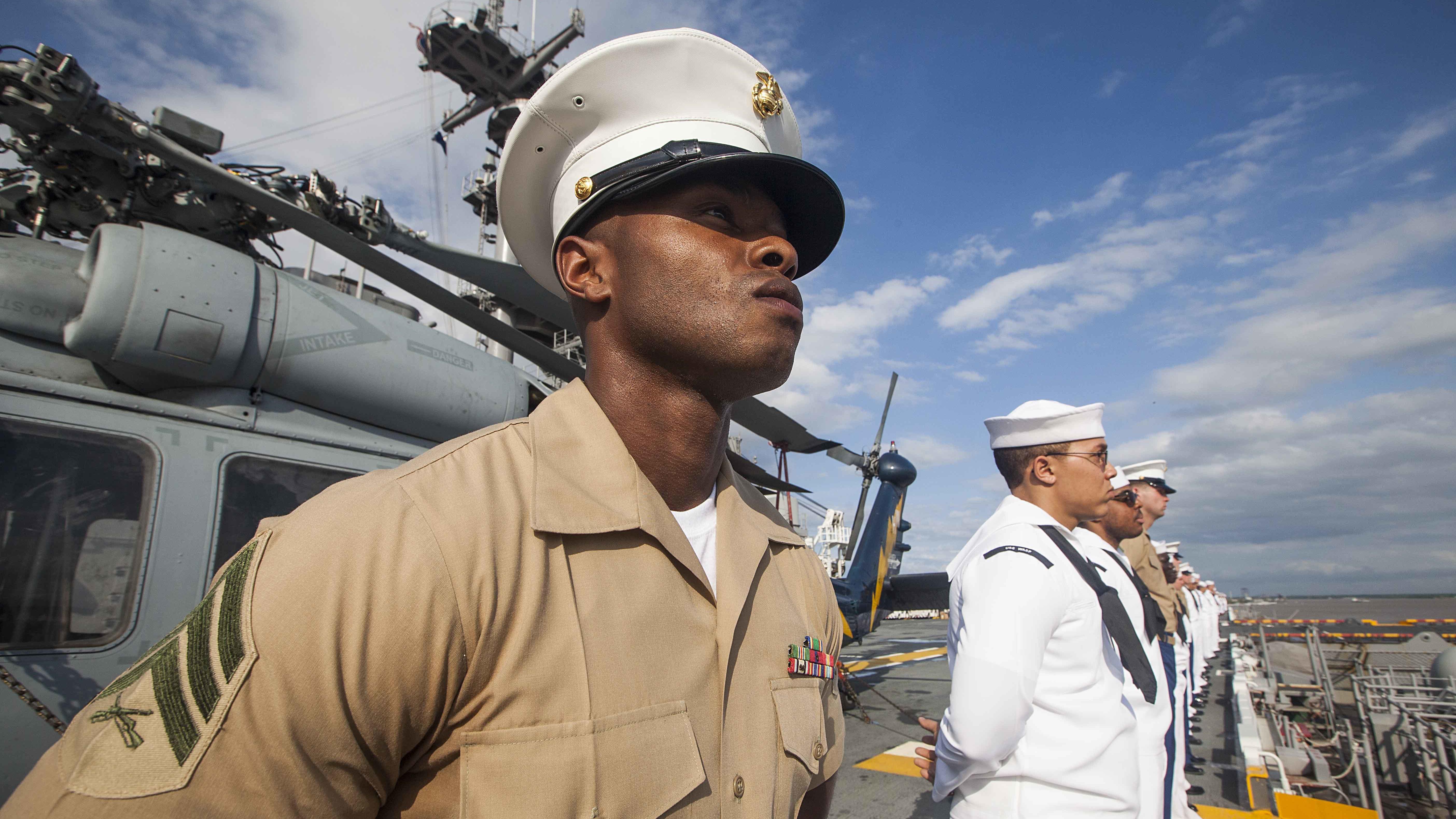 Marines, Sailors man the rails at Navy Week New Orleans