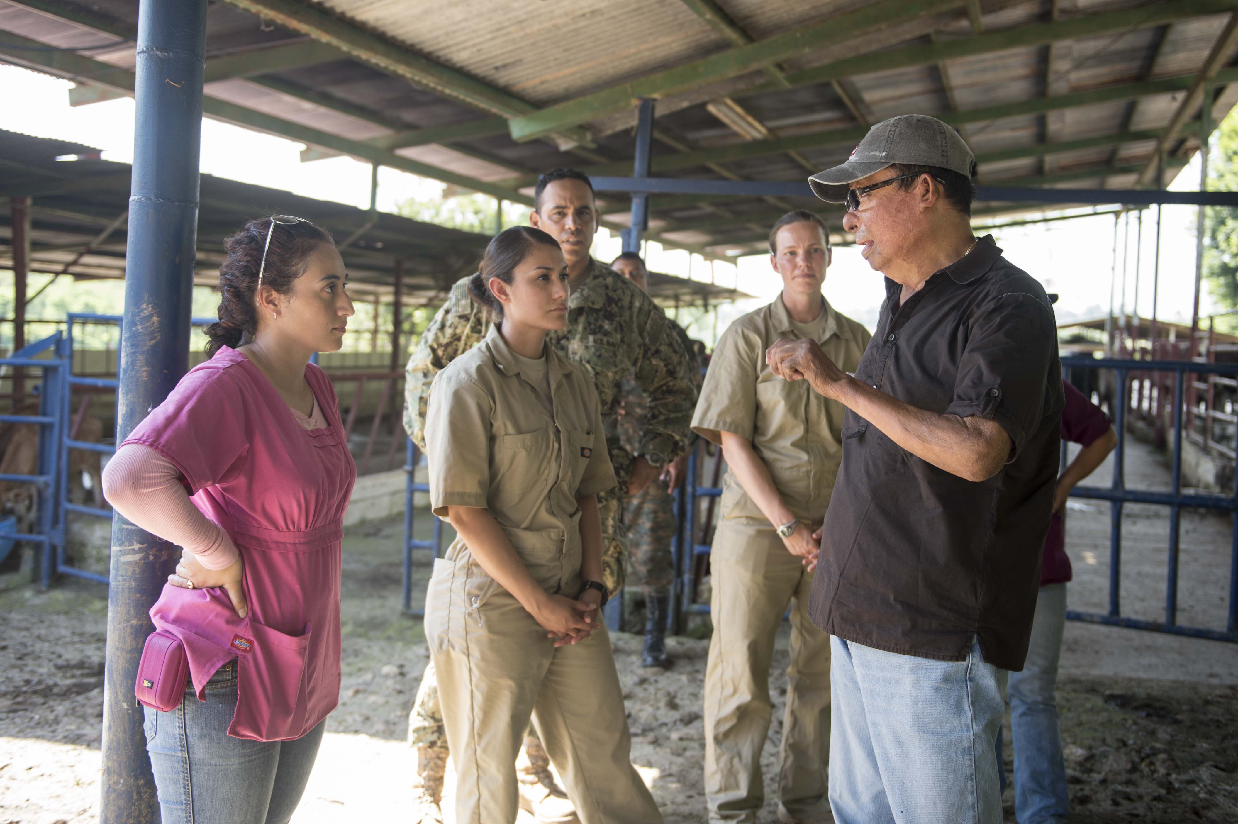 Continuing Promise, Host Nation Veterinarians, Provide Animal Care in Panama > United States