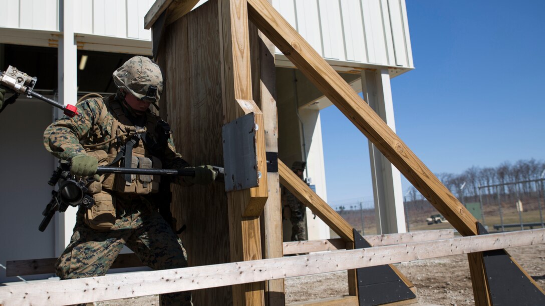 1/24 Marines prepare for urban warfare at Arctic Eagle