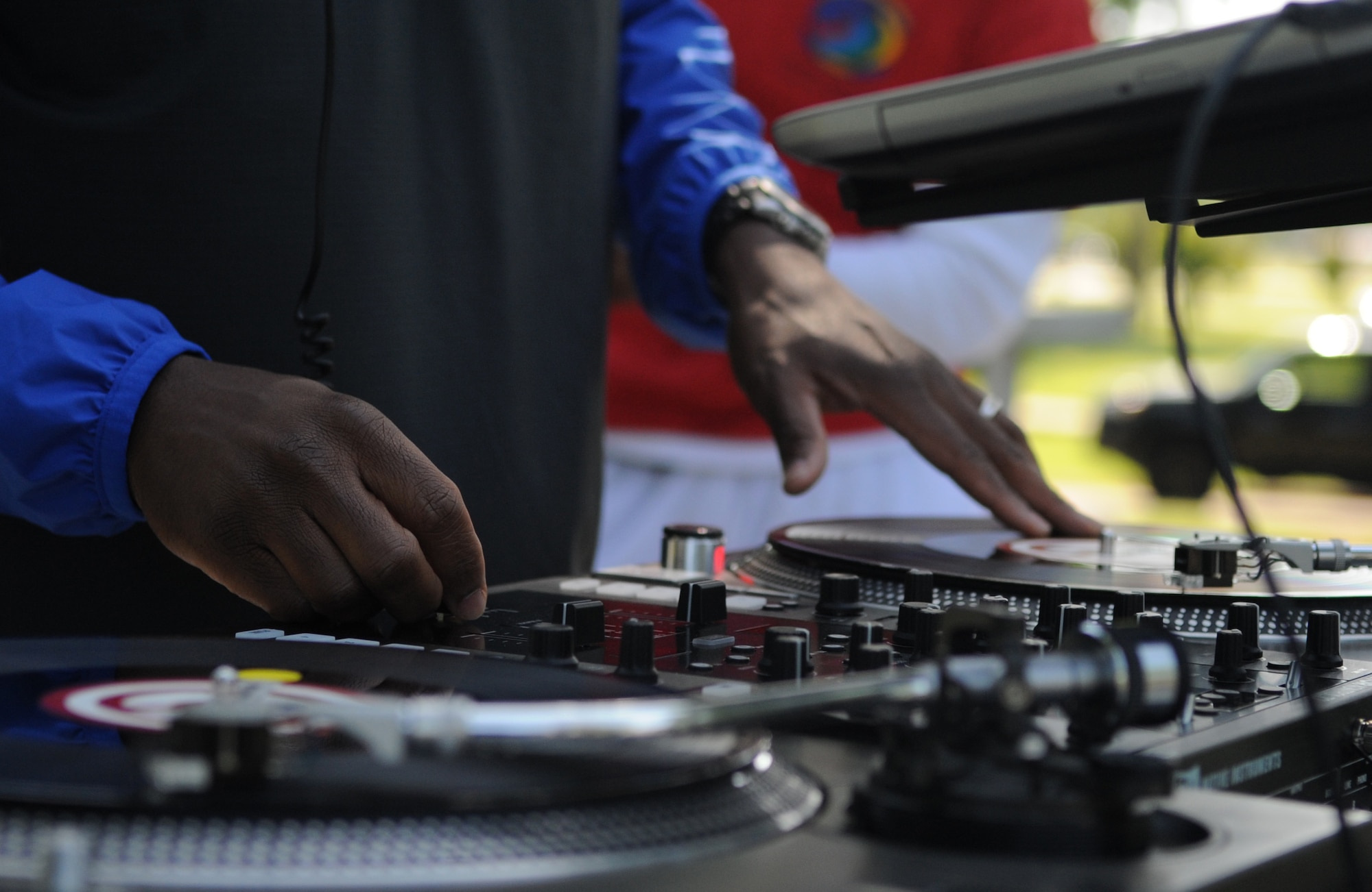 Tech. Sgt. Michael Walton, 372nd Training Squadron, Detachment 1, instructor element NCO in charge, scratches a track during a Club Day event, April 24, 2015, at Seymour Johnson Air Force Base, North Carolina. Other highlights of the day included a squadron sports challenge and “Community Quest” scavenger hunt. (U.S. Air Force photo/Senior Airman Ashley J. Thum)