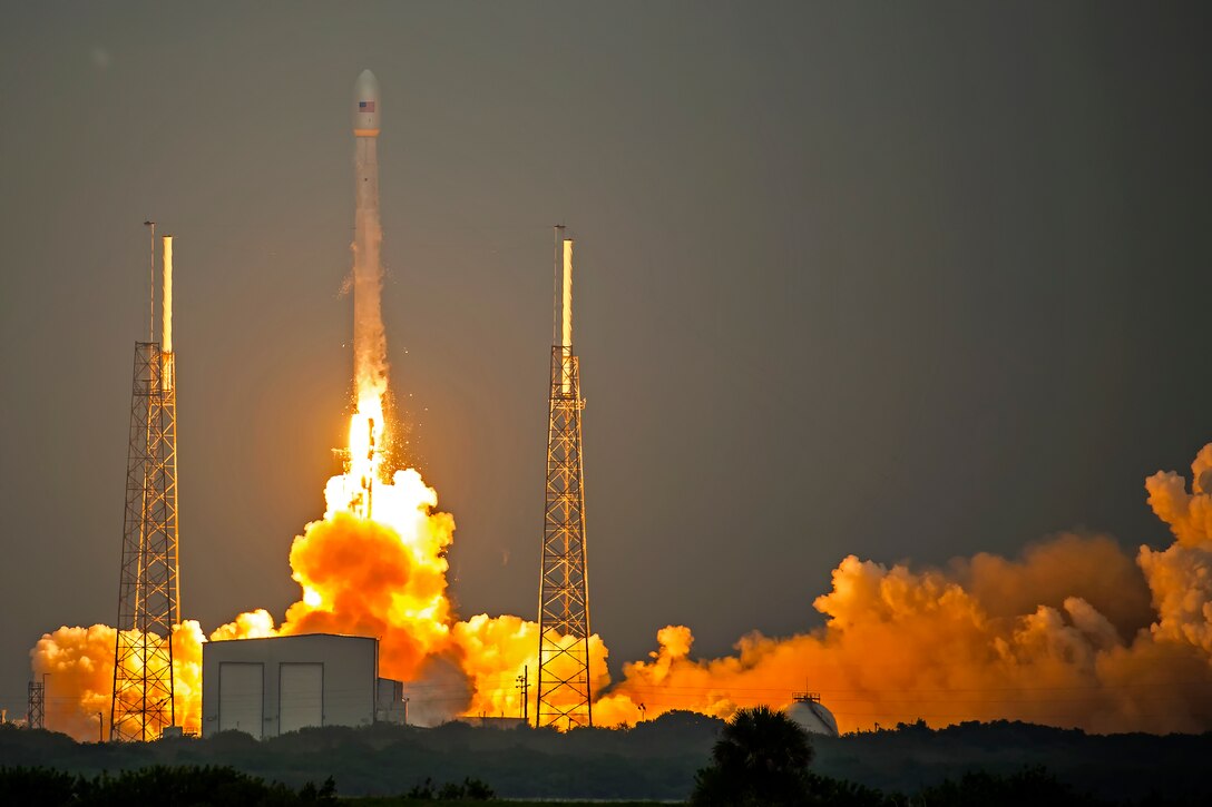 For the second time in an 14-day span, the U.S. Air Force's 45th Space Wing conducted another successful launch on the Eastern Range from Launch Complex 40 April 27, 2015 at 7:03 p.m. EDT. (John Studwell / AmericaSpace)