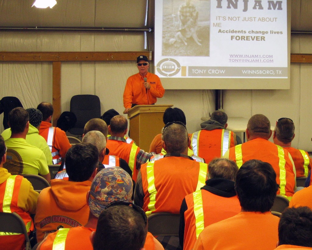 Motivational speaker Tony Crow discusses safety with the staff at the Olmsted Locks and Dam construction site. 