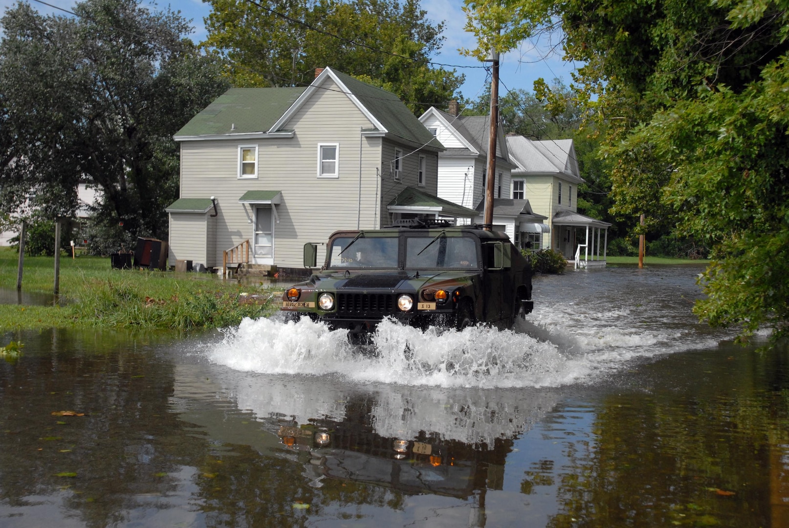 Maryland National Guard Soldiers from units across the state, seen here Aug.
28, 2011, worked around the clock to provide critical support to civilian law
enforcement and firefighting agencies in Salisbury, Md., during Hurricane Irene.