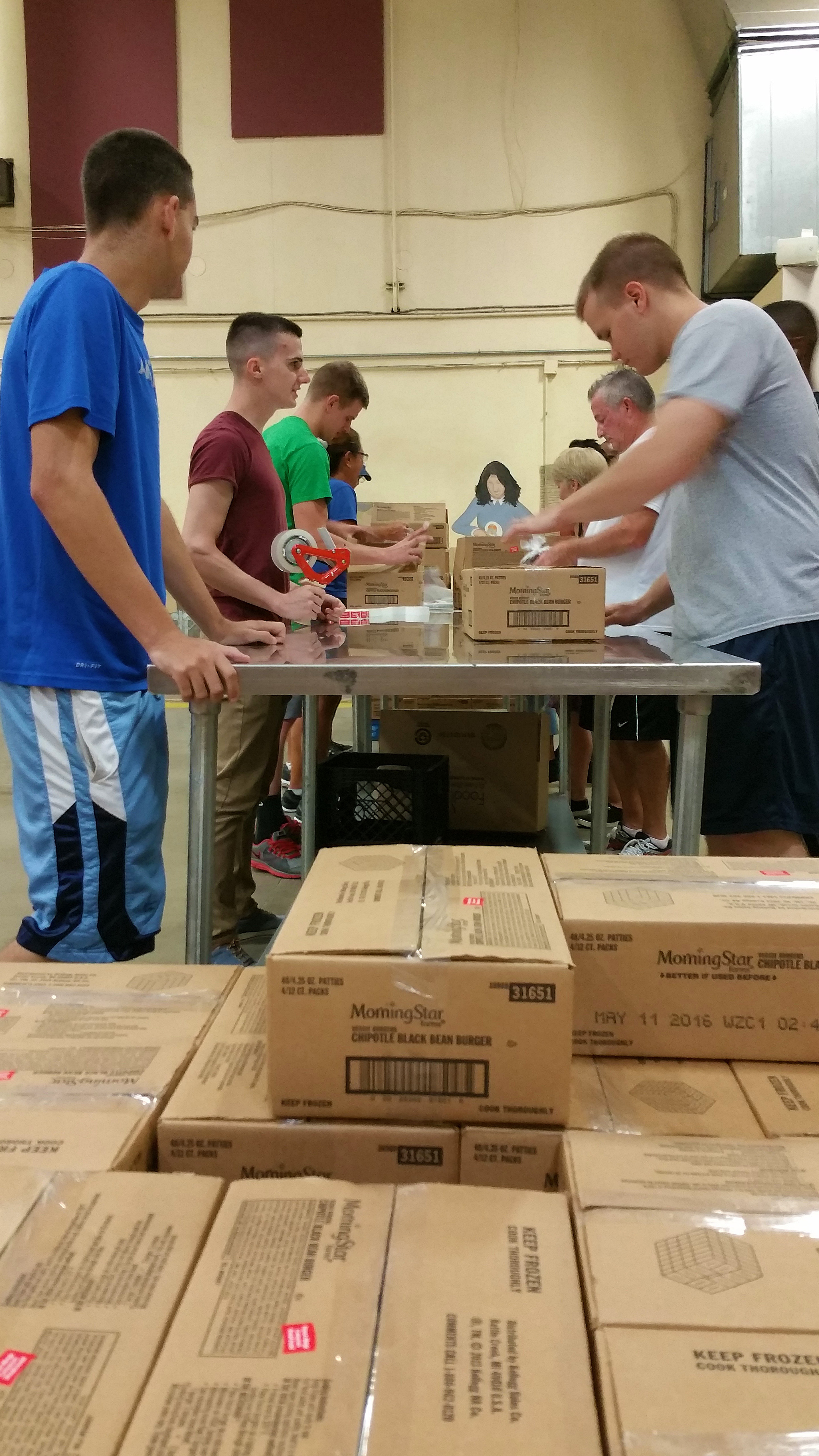 Airmen Families Help At Food Bank Scott Air Force Base News