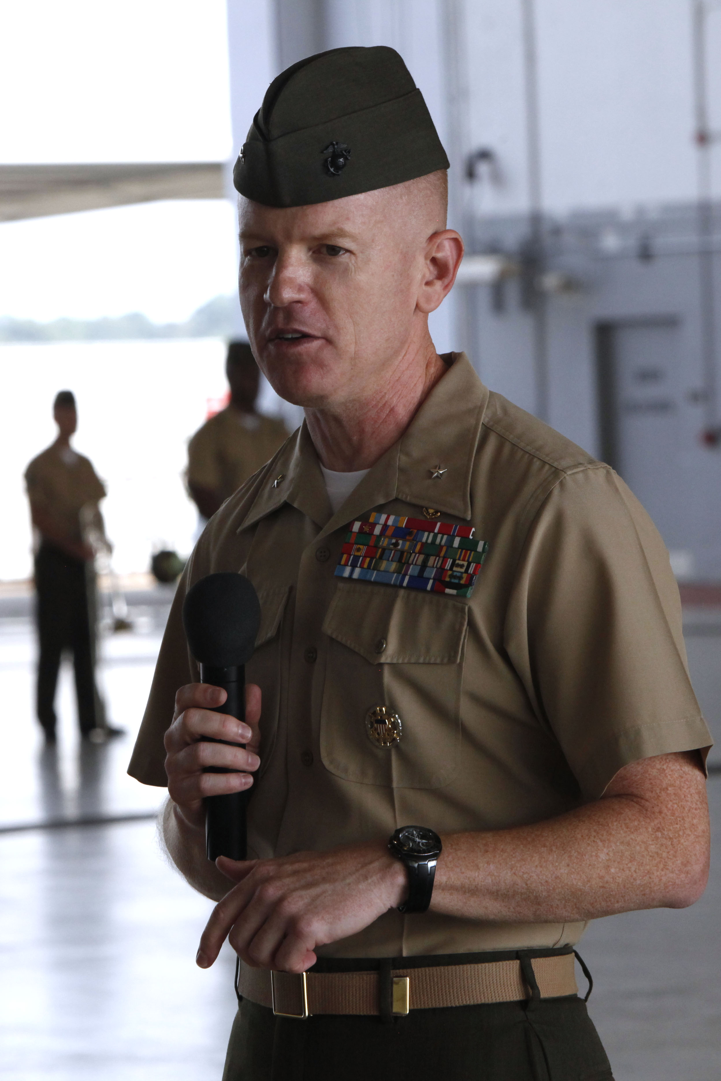 Thomas assumes command of 2nd MAW > 2nd Marine Aircraft Wing > Article View