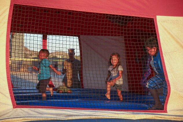 Chilren enjoying at the trampolines