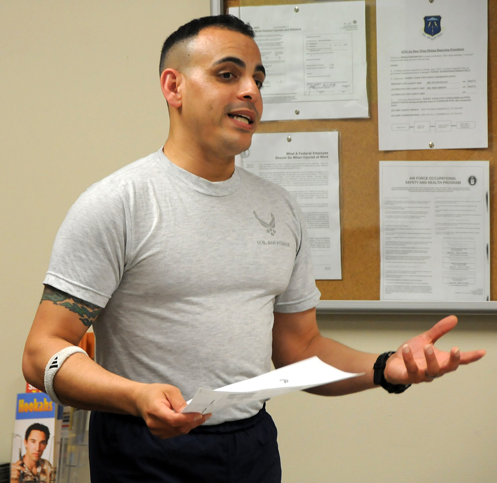Master Sgt. Juan E. Ortiz, 192nd Fighter Wing Unit Fitness Program manager, conducted the first “Running Clinic Rx” for service members here on July 18, 2015. The clinic began with a classroom briefing in which Ortiz presented tips and techniques for the proper running form, running shoes for different foot types, and good overall health habits. The techniques presented were meant to help airmen improve their running to prevent injury and improve success for the running portion of the annual Physical Training test. (U.S. Air National Guard photo by Airman 1st Class Johnisa B. Roberts/Released)


