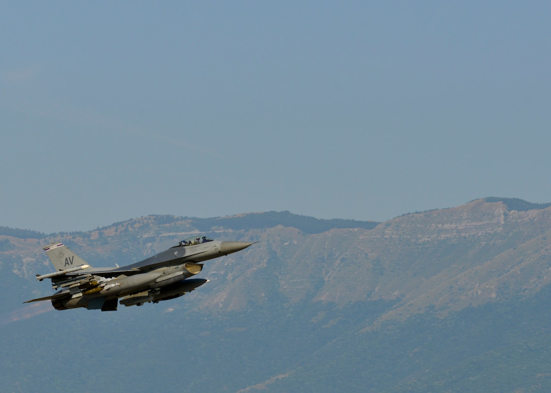 Six F-16 Fighting Falcons accompanied by approximately 300 personnel and cargo deployed from Aviano Air Base, Italy, to Incirlik Air Base, Turkey, in support of Operation Inherent Resolve, Aug. 9, 2015. This deployment coincides with Turkey's decision to host U.S. aircraft to conduct counter-ISIL operations. The F-16s are part of the 31st Fighter Wing.