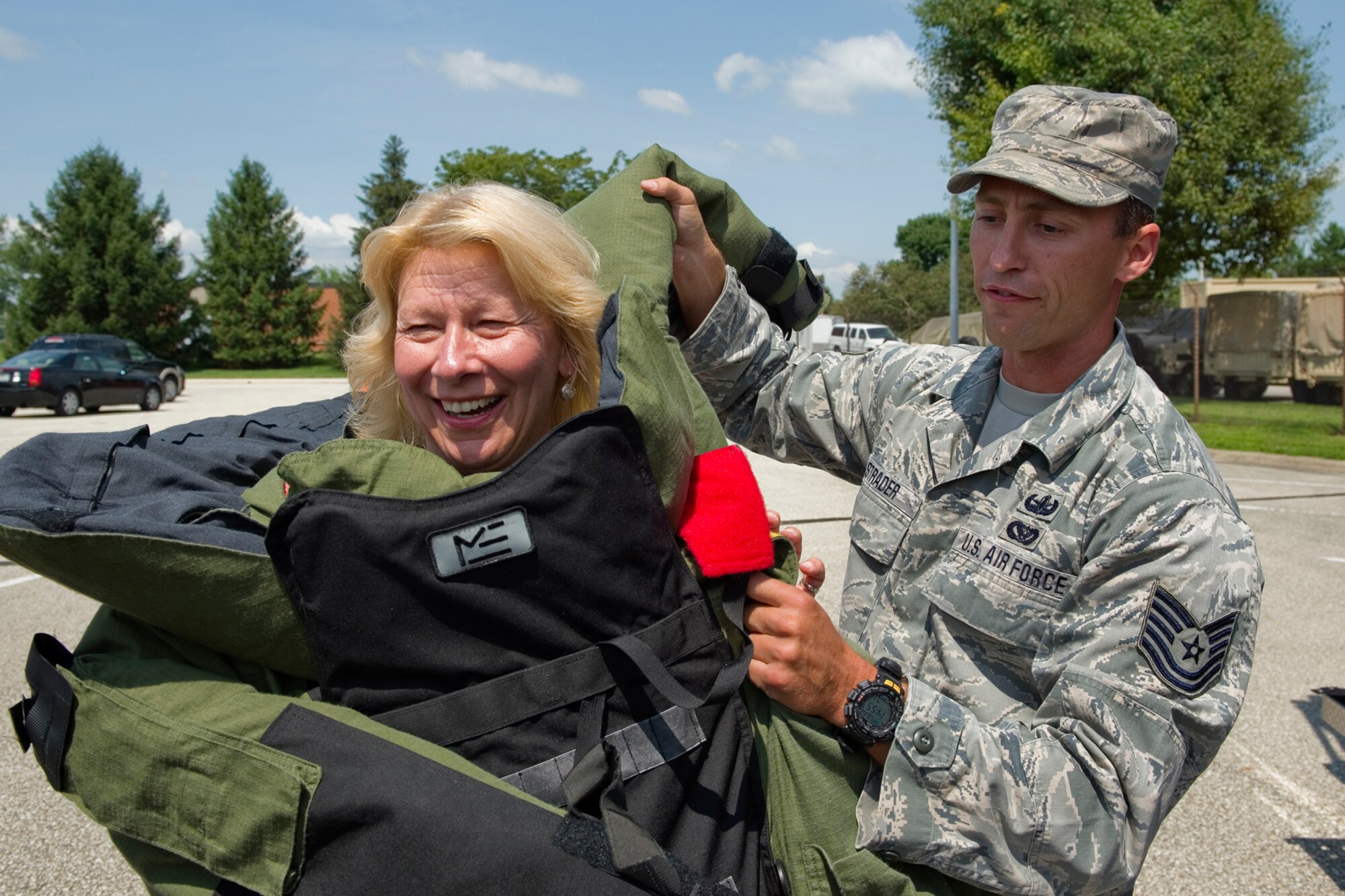 Team Indiana Bosslift gives employers military overview > Grissom Air