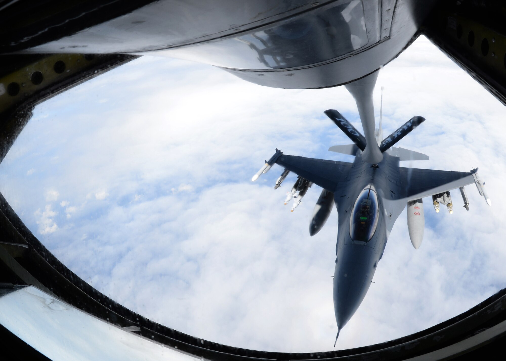 A U.S. Air Force F-16 Fighting Falcon from Aviano Air Base, Italy, receives fuel from a U.S. Air Force KC-135 Stratotanker from RAF Mildenhall, England, Aug. 9, 2015 over the Adriatic Sea. The F-16 was one of six total that deployed to Incirlik AB, Turkey in support of Operation Inherent Resolve. This deployment coincides with Turkey's decision to host U.S. aircraft to conduct counter-ISIL operations. (U.S. Air Force photo by Tech. Sgt. Krystie Martinez/Released)