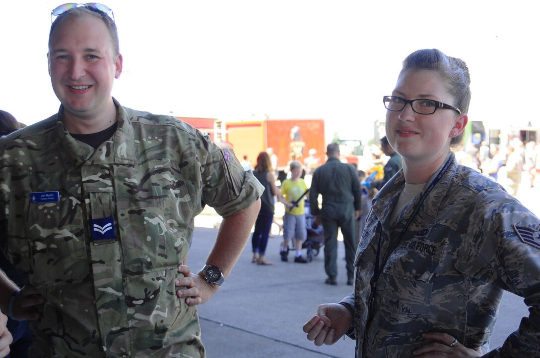 Aug. the 118th Wing welcomed Cpl. Jon, Intelligence Analyst, who is a Foreign Military Exchange member from the Royal Air Force Reserve of the 7010 Squadron at RAF Wyton.  Jon visited the wing for a two week period in order to exchange international military experience.(Air National Guard photo by Senior Airman Caitlin Conner/Released)