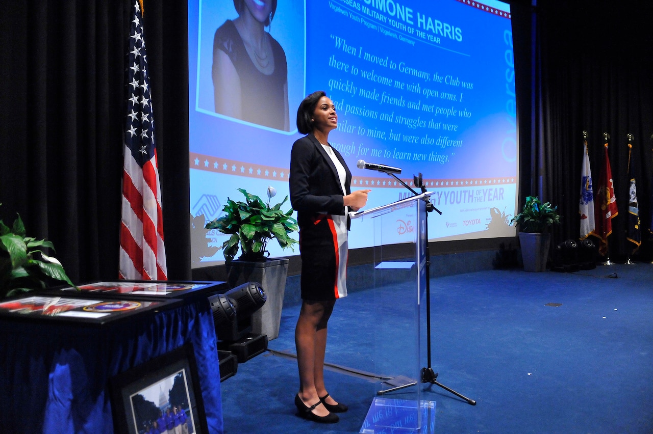 RianSimone Harris, 18, recipient of the joint Defense Department and Boys & Girls Clubs of America 2015 Military Youth of the Year Award, addresses attendees at a ceremony held at the Navy Memorial Naval Heritage Center in Washington, D.C., Aug. 13, 2015. Courtesy photo
