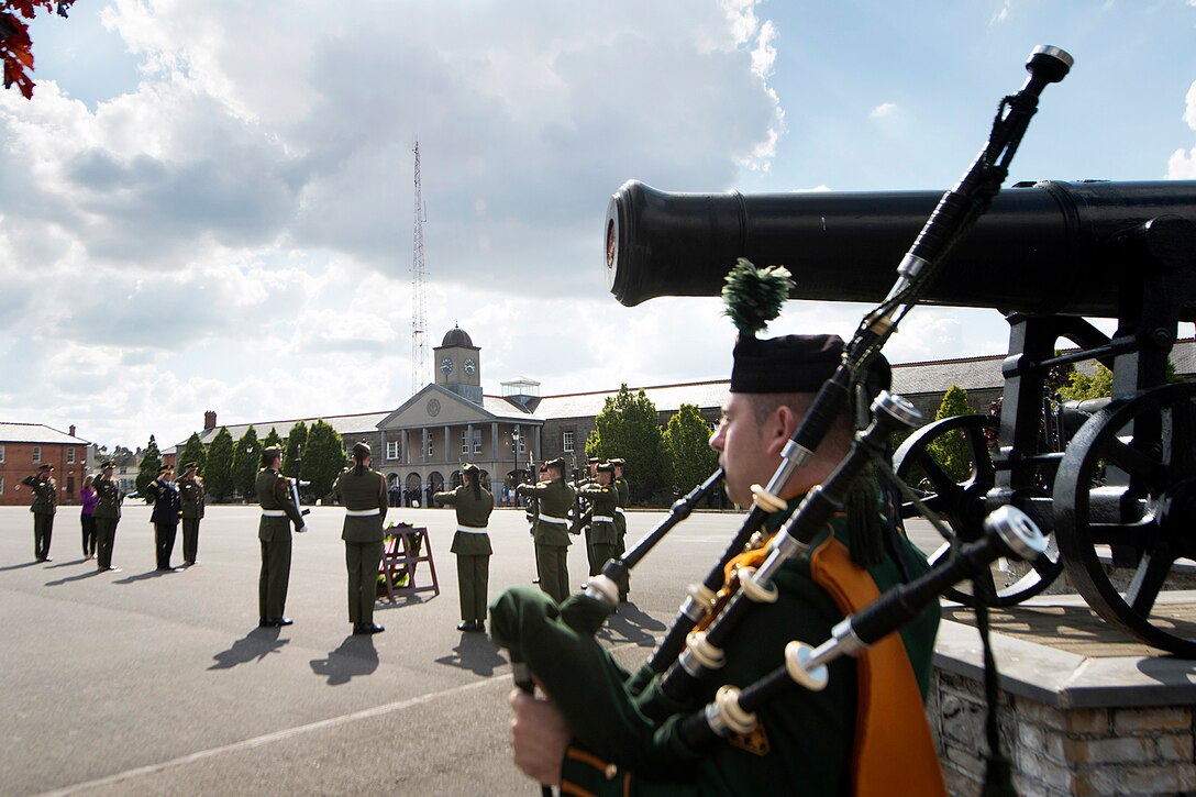 U.S. Army Gen. Martin E. Dempsey, chairman of the Joint Chiefs of Staff, participates in a wreath-laying ceremony to honor the Irish military veterans during his visit at Cathal Brugha Barracks in Dublin, Aug. 18, 2015. DoD photo by D. Myles Cullen