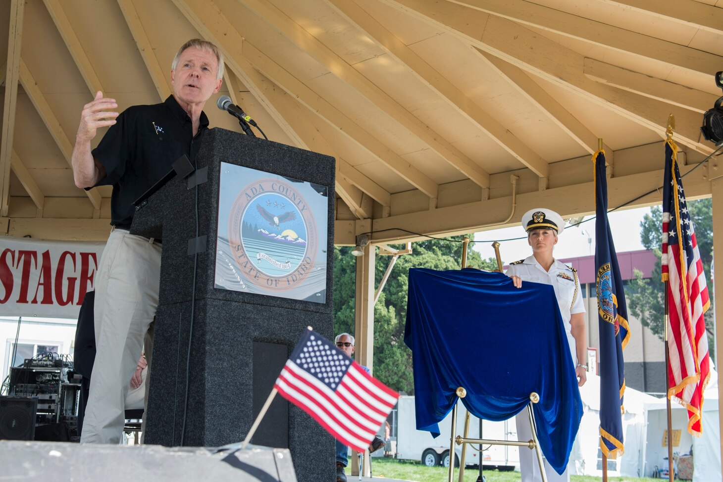Secretary of the Navy Ray Mabus Names VirginiaClass Submarine > United
