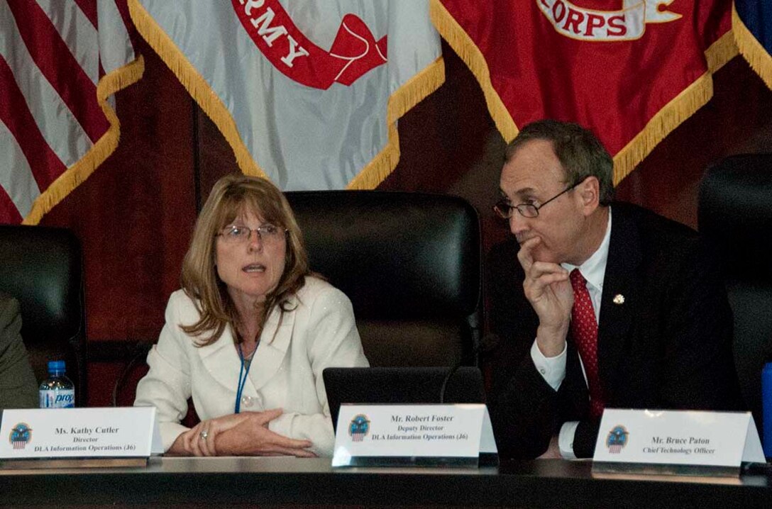 Defense Logistics Agency Chief Information Officer Kathy Cutler addresses representatives from the information technology industry during a roundtable meeting May 11 at the McNamara Headquarters Complex. 
