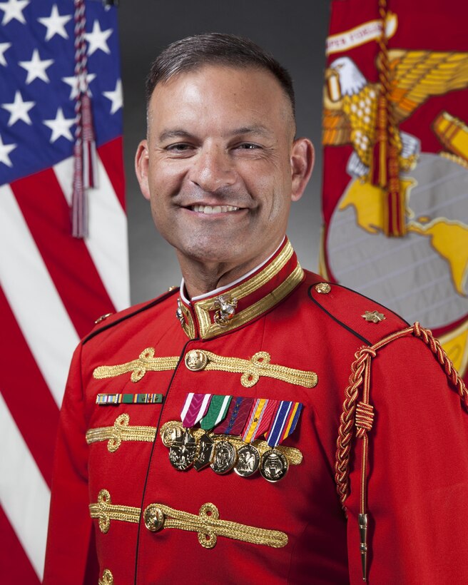 Command Photo