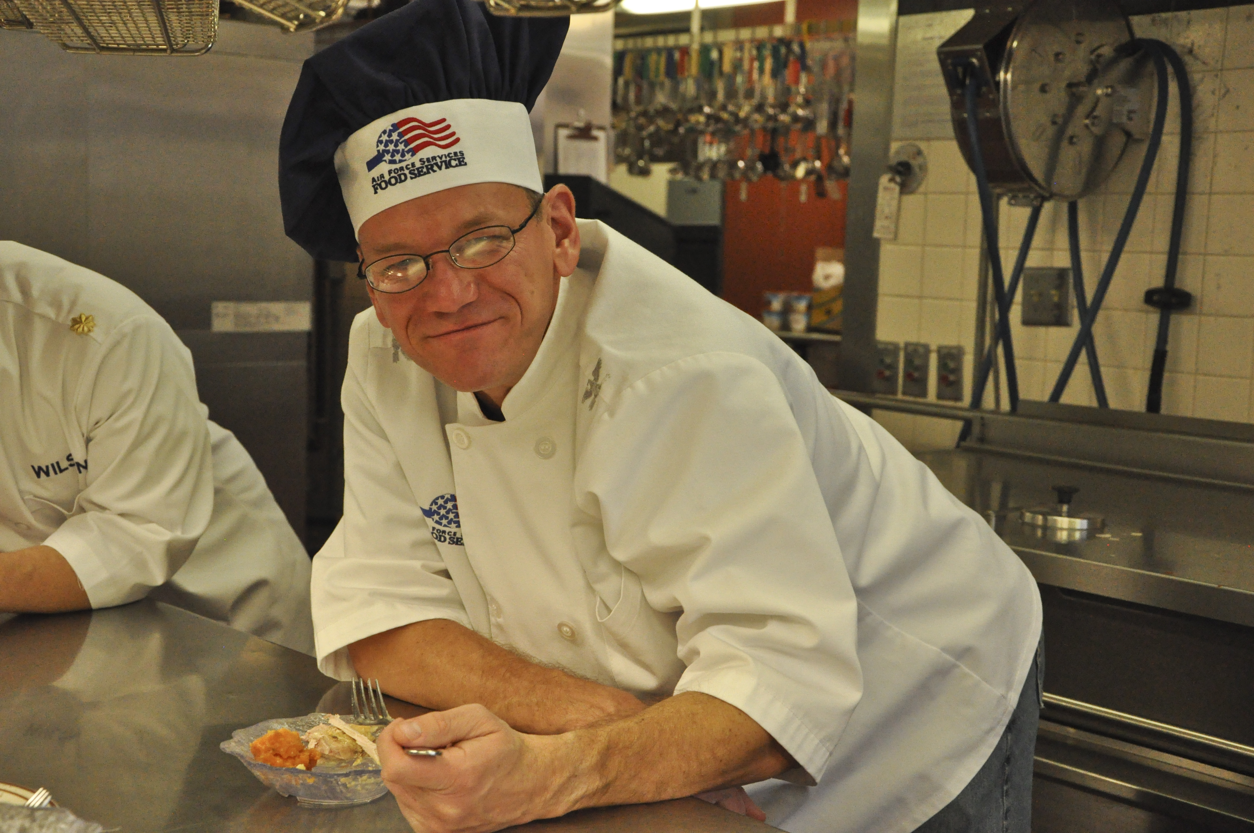 Aragon Dining Facility serves Thanksgiving meals to Team Pete