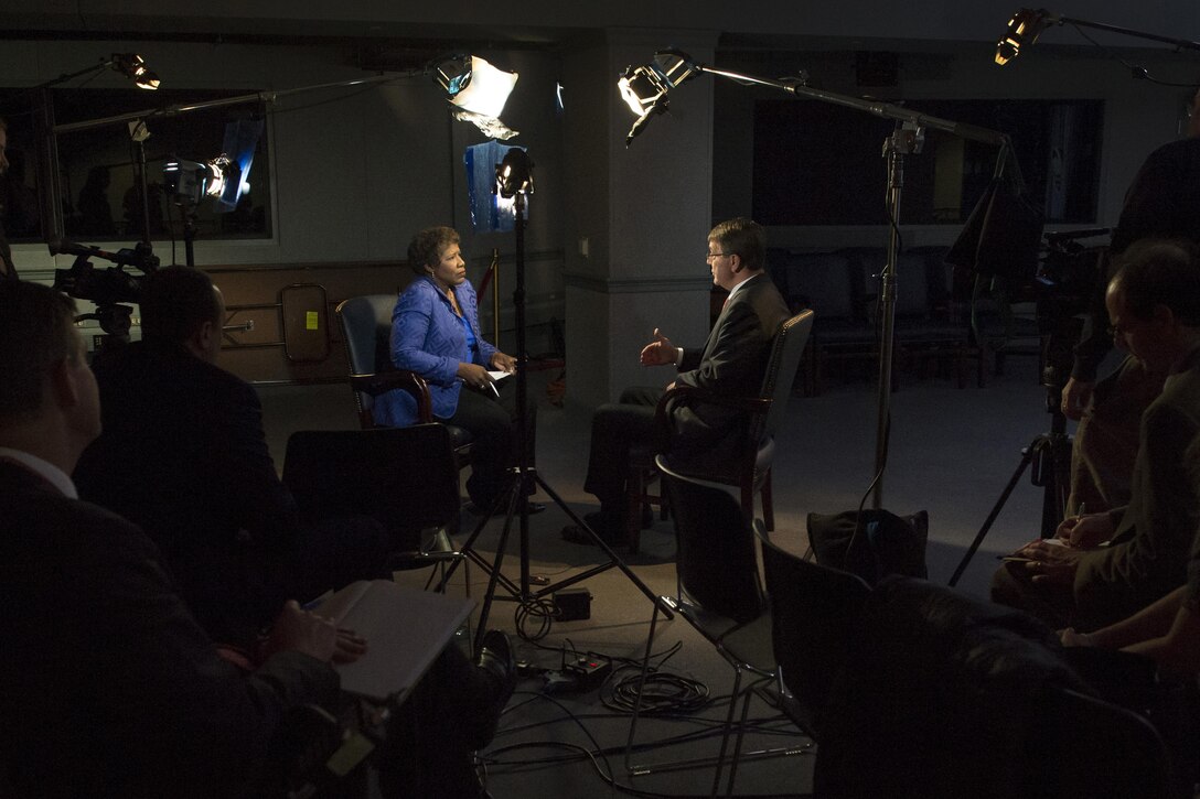 Defense Secretary Ash Carter speaks with Gwen Ifill of the PBS NewsHour during an interview at the Pentagon, Dec. 3, 2015. DoD photo by Senior Master Sgt. Adrian Cadiz