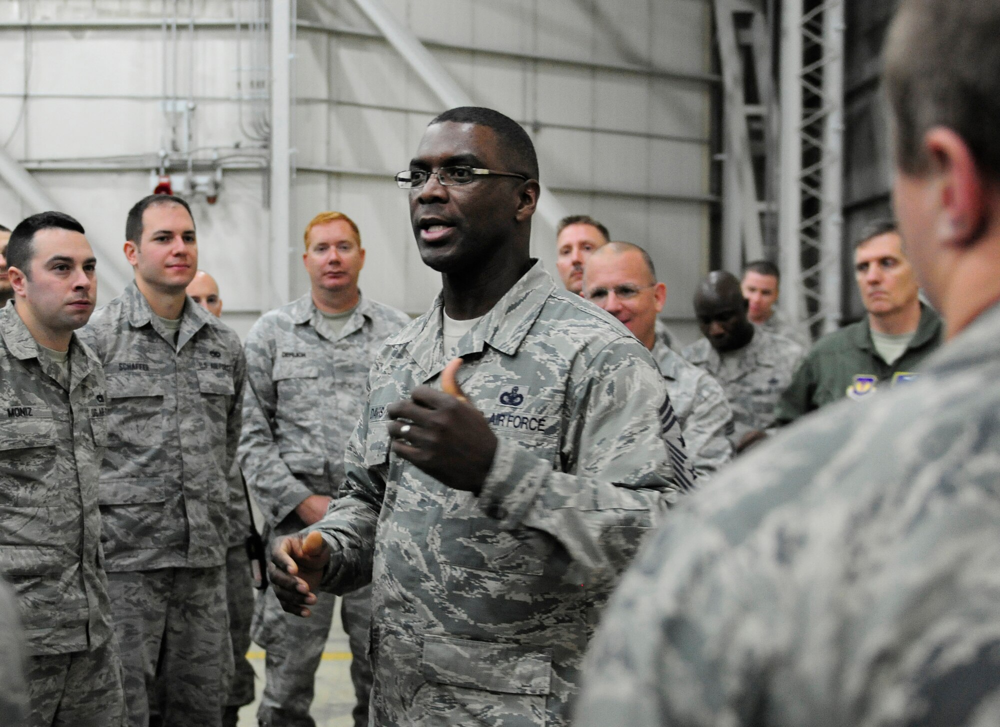 Chief Master Sgt. James Davis, U.S. Air Forces in Europe and U.S. Air Forces Africa command chief, visits with Airmen, Dec. 1, 2015, at Incirlik Air Base, Turkey. During the visit, Davis met with deployers, toured key facilities and had lunch with Airmen stationed at Incirlik AB.  (U.S. Air Force photo by Senior Airman Krystal Ardrey/Released)