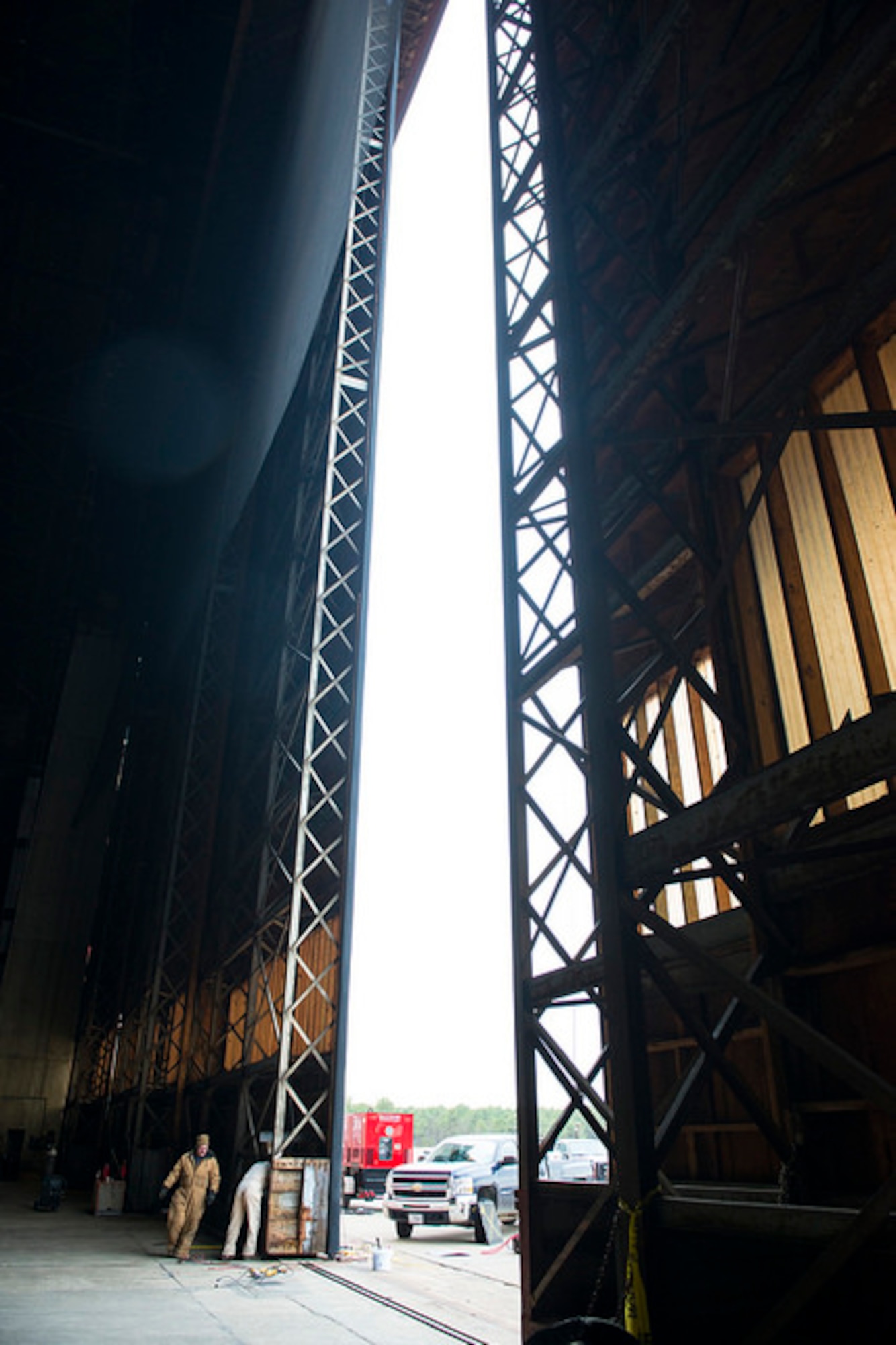 The door of Lakehurst's historic Hangar 5 receives repairs on Joint Base McGuire-Dix-Lakehurst, N.J. Nov. 30. Hangar 5 was built in the early 1940s and was having issues opening the doors all the way. (U.S. Air Force photo by Senior Airman Joshua King)
