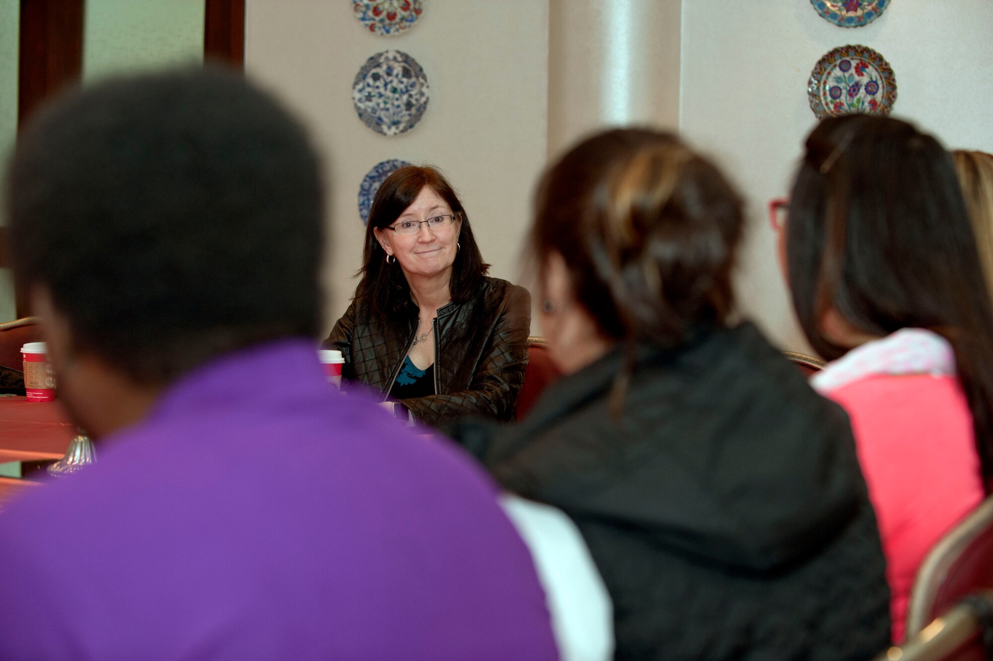 Ricki Selva, meets with Incirlik’s key spouses during a base visit Nov. 25, 2015, at Incirlik Air Base, Turkey. She discussed dependent morale, support programs and the recent Department of Defense travel and permanent change of station restrictions. Mrs. Selva is the wife of Gen, Paul Selva, Vice Chairman of the Joint Chiefs of Staff, and a member of the first Air Force Academy class to include women. (U.S. Air Force photo by Staff Sgt. Jack Sanders/Released)