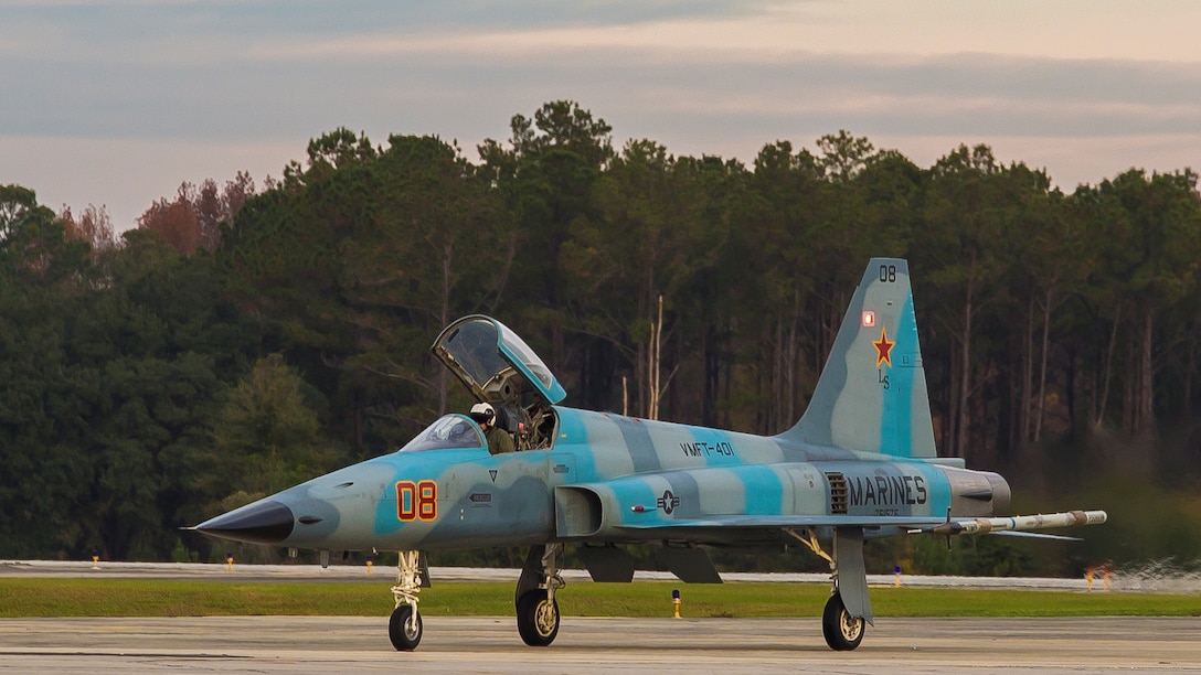 An F-5N Tiger II taxis after landing at Marine Corps Air Station Beaufort, S.C. in Dec. 3, 2015 to support Marine Fighter Attack Training Squadron 501 in air-to-air training from Dec. 2-Dec. 11. Marine Fighter Training Squadron 401 brought five F-5N Tiger II aircraft to support red air for VMFAT-501. Red air is the adversary forces for air-to-air training. 