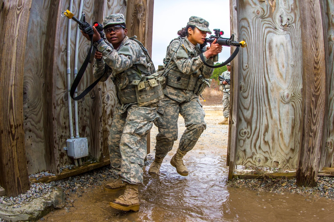 Soldiers rehearse room clearance procedures during training at the Urban Assault Course on Fort Jackson, S.C., Dec. 3, 2015. U.S. Army photo by Sgt. 1st Class Brian Hamilton