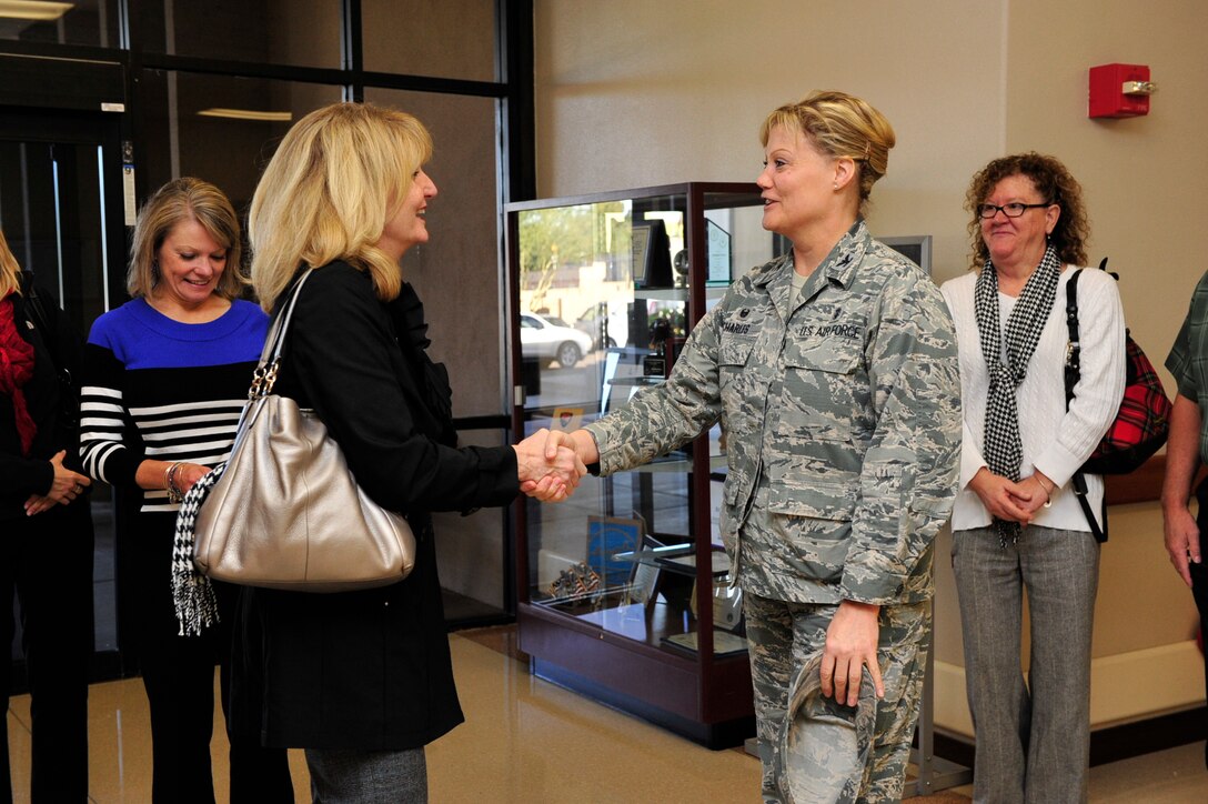Col. Maureen Charles, 56th Medical Group commander, greets Cheryl Roberson, wife of Lt. Gen. Darryl Roberson, commander of Air Education and Training Command, Dec. 3, 2015 in the 56th Medical Group Clinic at Luke Air Force Base, Ariz. During the tour Roberson visited the Mental Health Clinic and the Education and Training building to see the simulation lab. (U.S. Air Force photo by Senior Airman Grace Lee)