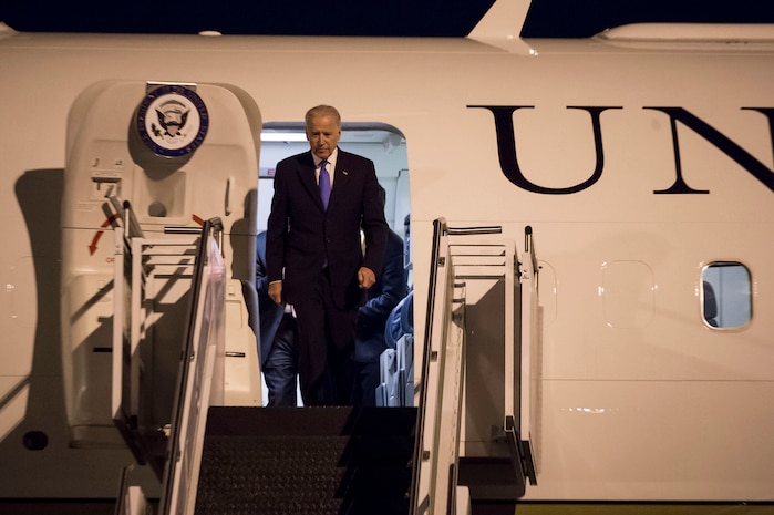 Vice President Joe Biden steps off Air Force Two, a Boeing C-32, at Joint Base Charleston, S.C., Dec. 3, 2015. Biden visited the Lowcountry to pay tribute to Joe Riley, who is retiring after 40 years as the City of Charleston mayor. (U.S. Air Force photo/Senior Airman Jared Trimarchi)
