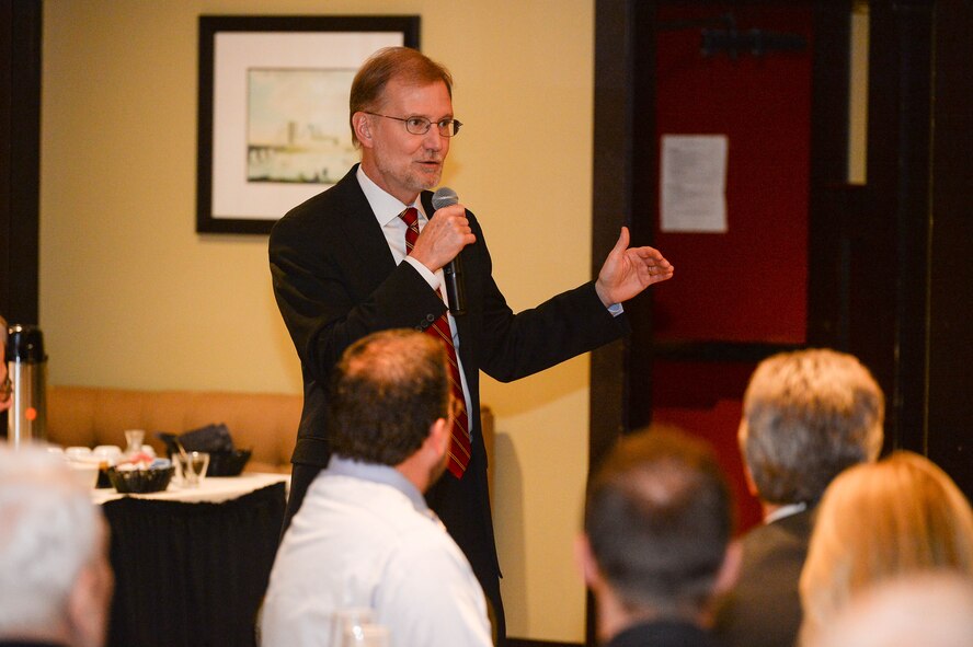 Steven Wert, Battle Management program executive officer, addresses current and potential industry partners during a Hanscom Representatives Association meeting in Lexington, Mass., Oct. 13. Big picture acquisition initiatives such as Bending the Cost Curve and Better Buying Power 3.0 along with top program opportunities were discussed. (U.S. Air Force photo by Jerry Saslav)