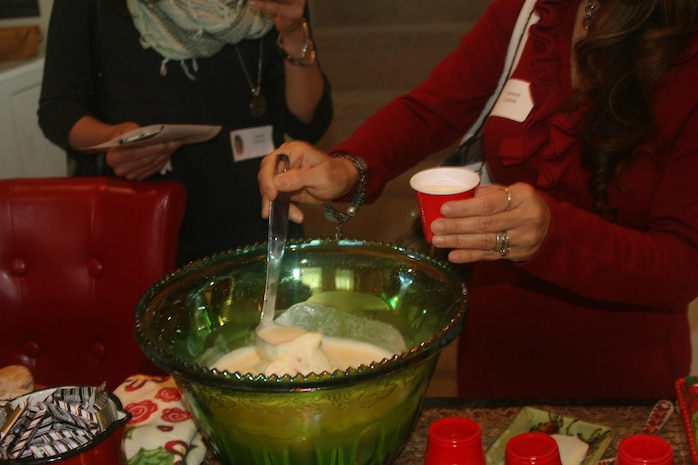 On Dec. 7, attendees of the Quantico Garden Club’s 27th annual Christmas homes tour were welcomed to snoop through seven officers’ homes aboard Quantico, all festively decorated.