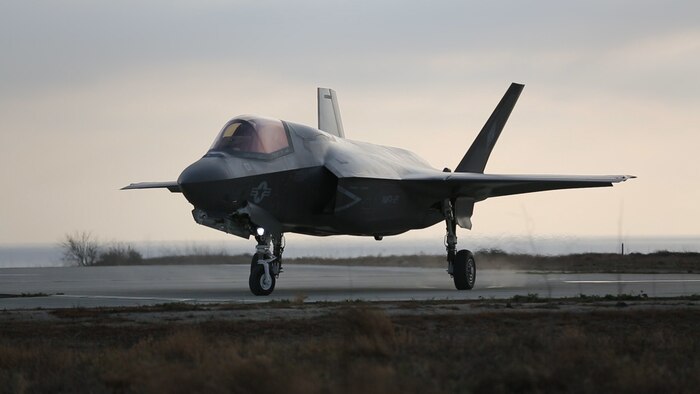 An F-35B Lightning II with Marine Fighter Attack Squadron (VMFA) 121 taxis down the runway after refueling at Red Beach at Marine Corps Base Camp Pendleton, Calif., Dec. 10, 2015. This is the first time that the F-35 conducted close air support missions in support of exercise Steel Knight. 