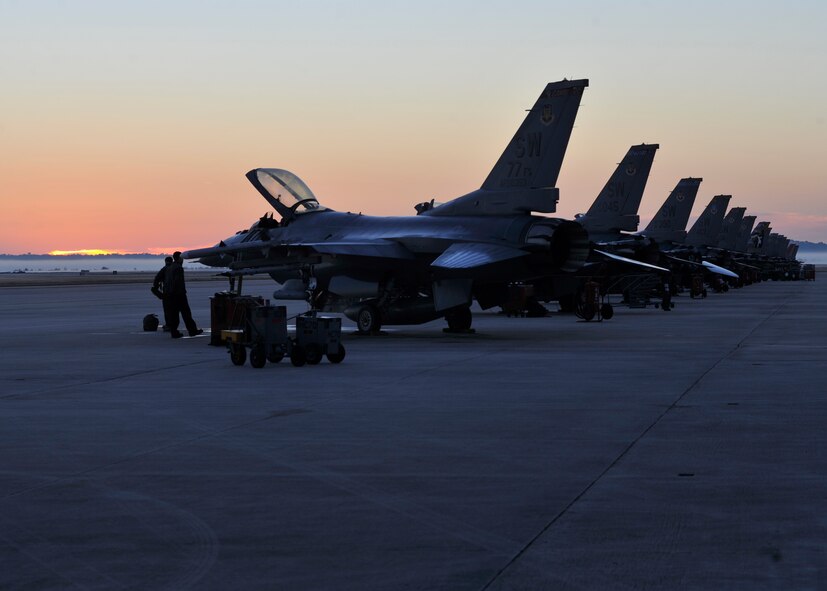 F-16s from Shaw Air Force Base, S.C. sit on the Tyndall AFB, Fla. runway Dec. 10 during Checkered Flag 16-1. Along with Shaw AFB, aircraft from Eglin AFB, Fla., Barksdale AFB, La., Tinker AFB, Okla., Eielson AFB, AK and Tyndall provided support during Checkered Flag 16-1. (U.S. Air Force photo by Senior Airman Sergio A. Gamboa/Released)