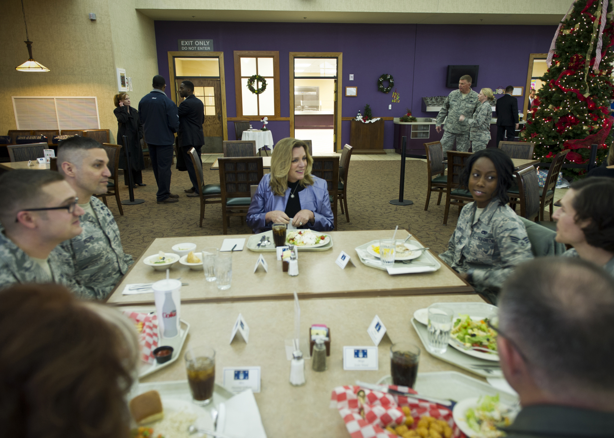 Secretary of the Air Force visits Grissom > Grissom Air Reserve Base > Article Display