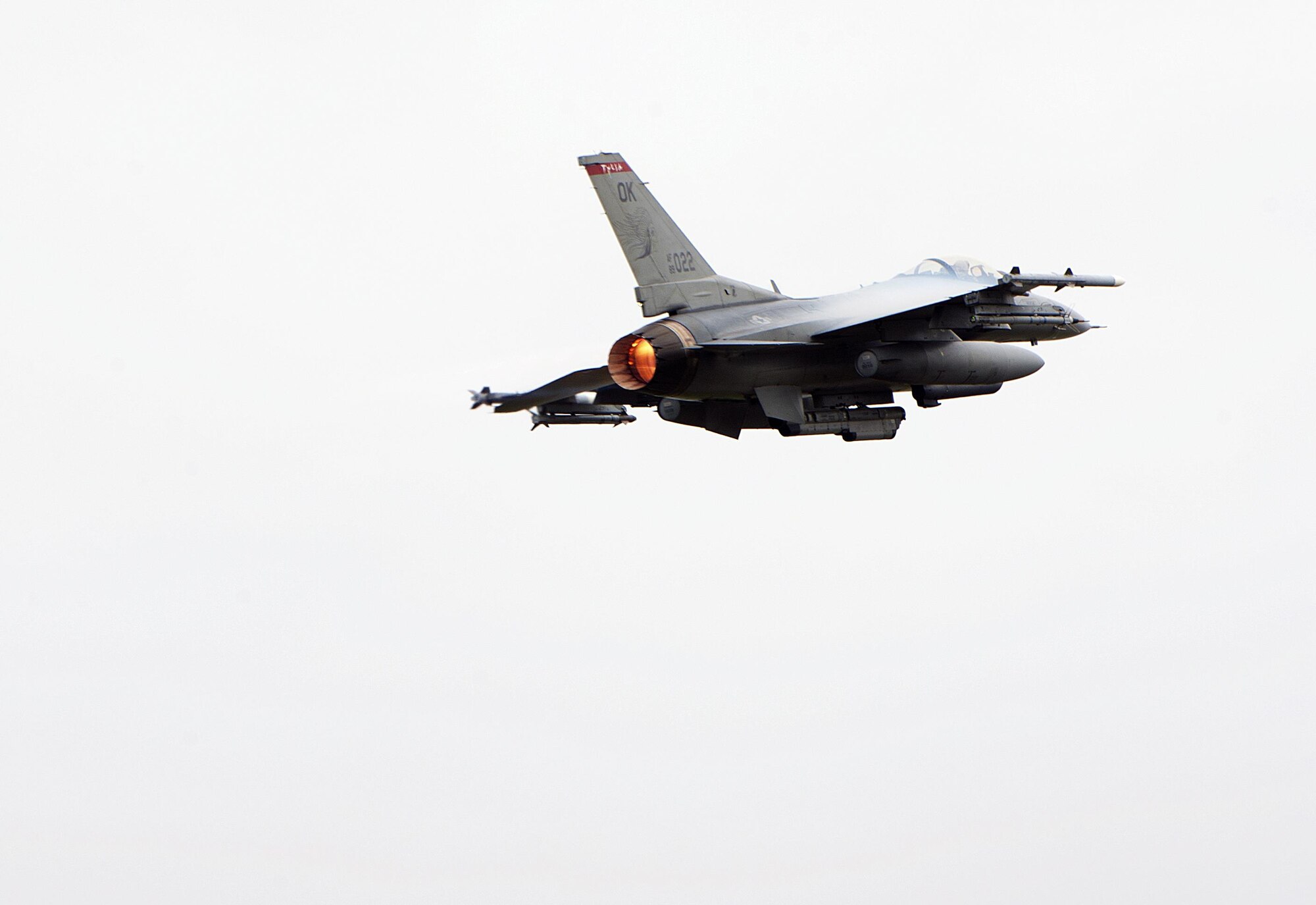 A U.S. Air Force F-16 Fighting Falcon from the 125th Expeditionary Fighter Squadron located at Tulsa Air National Guard Base, Okla, takes off in support of the U.S. Pacific Command Theater Security Package Dec. 15, 2015, at Kadena Air Base, Japan. Movement of U.S. Air Force TSPs into this region has been a routine and integral part of U.S. Pacific Command's force posture since March 2004. (U.S. Air Force photo by Naoto Anazawa)