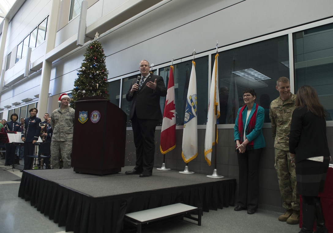 Deputy Defense Secretary Bob Work addresses the staff of U.S. Northern Command on Peterson Air Force Base, Colo., Dec. 18, 2015. Work is in Colorado to meet with defense leaders and tour local commands. DoD photo by Navy Petty Officer 1st Class Tim D. Godbee