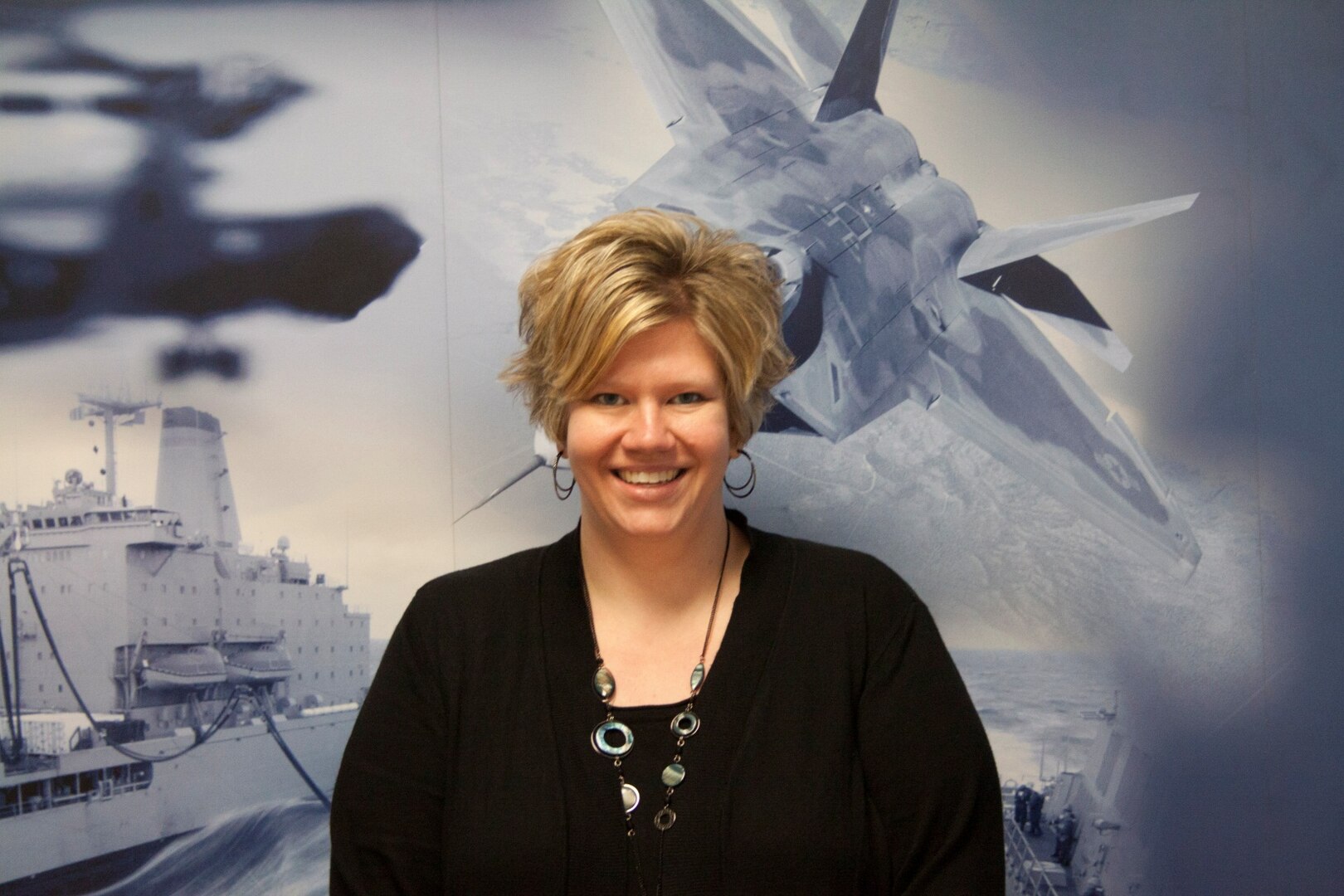 Margaret “Meg” Ross, supervisory contract specialist at Defense Logistics Agency Distribution headquarters’ Acquisition Operations, has been awarded the Distribution Employee of the Quarter award for fourth quarter, fiscal year 2015, for her superior performance and teamwork. 