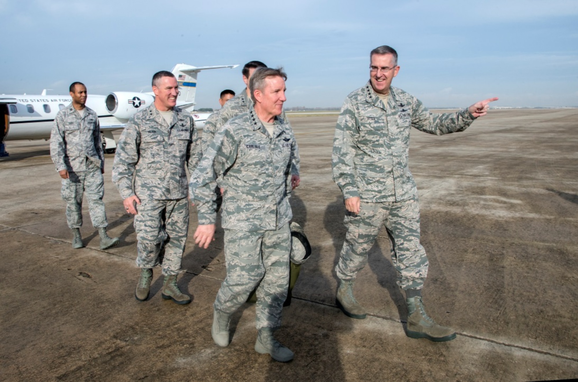 Photo of Gen. Hawk Carlisle and Gen. John E. Hyten