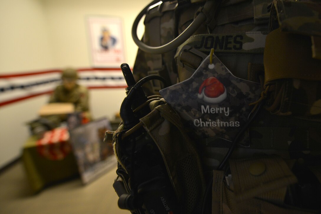 Members of Training and Doctrine Command’s Architecture Integration Management Directorate decorated a deployment holiday room at Fort Eustis, Va., Dec. 21, 2015. The room was set up to not only honor members of the directorate’s command, but to reflect on different points in history during which Service members were deployed over the holidays. (U.S. Air Force photo by Staff Sgt. Natasha Stannard)