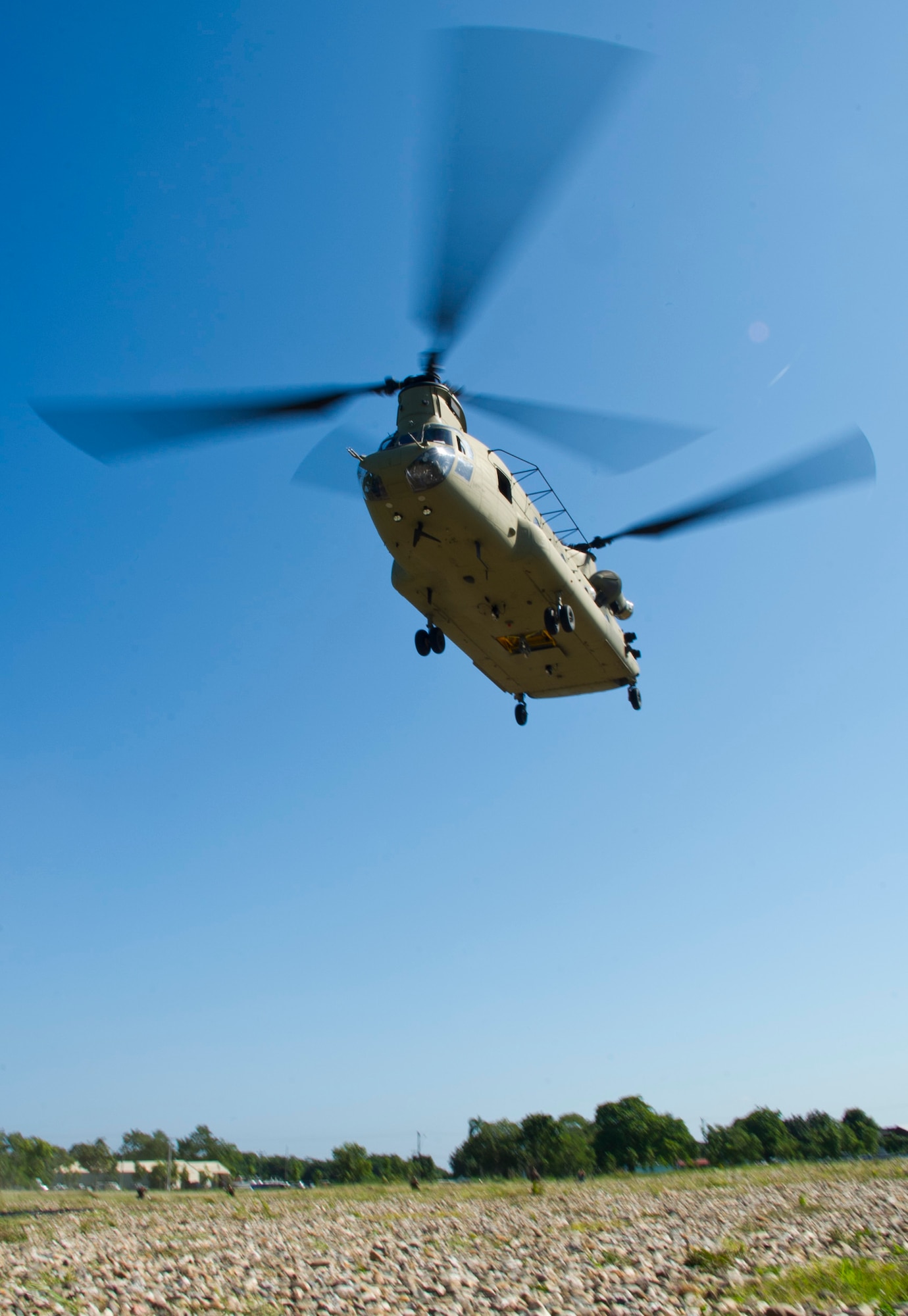 A U.S. Army CH-47 Chinook takes off with a load of Honduran soldiers and their cargo Dec. 16, 2015, in the Gracias a Dios Department (state) of Honduras. The aircraft provided airlift for Honduran troops to help support a request for assistance from the Honduran president in October 2014, to help disrupt the flow of drugs in the region. (U.S. Air Force photo by Capt. Christopher Mesnard/Released)