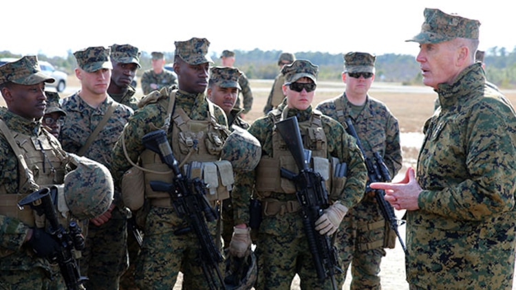 Commandant of Marine Corps visits Ground Combat Element Integrated Task ...