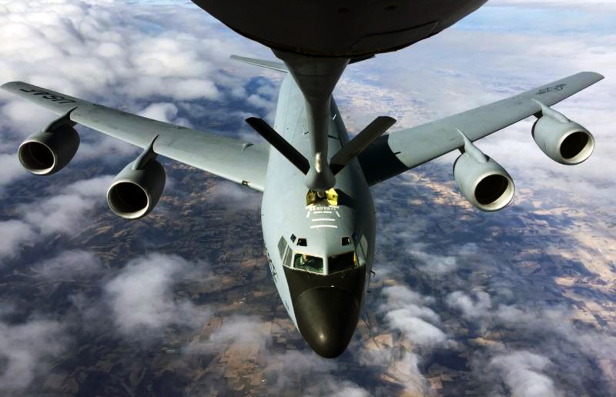 A KC-135 Stratotanker assigned to McConnell Air Force Base, Kan., is refueled by a second McConnell KC-135 during an air refueling training exercise, Feb. 8, 2015. Both aircraft were operated by aircrew assigned to the Air Force Reserve 18th Air Refueling Squadron, 931st Air Refueling Group, at McConnell. The KC-135 Stratotanker provides the core aerial refueling capability for the United States Air Force and has excelled in this role for more than 50 years. (U.S. Air Force photo by Senior Master Sgt. Ray Lewis) 