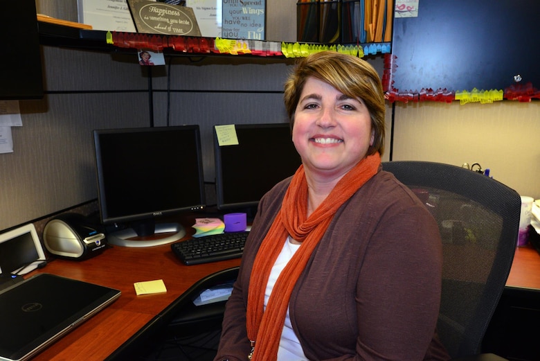 NASHVILLE, Tenn. (Feb. 9, 2014) – Jennifer Gillespie, a realty assistant, Management and Disposal Branch, Real Estate Division, is the Nashville District Employee of the Month for December 2014.