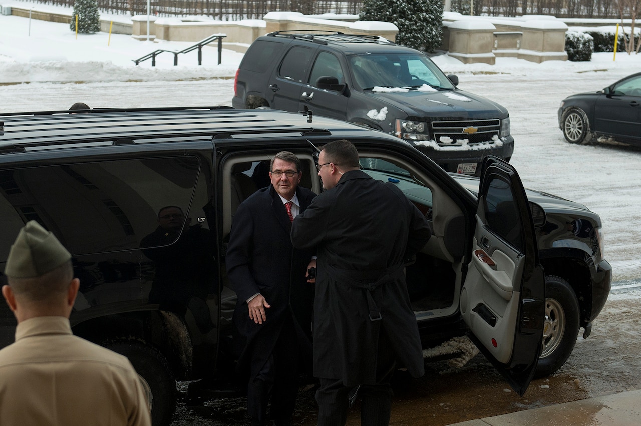Incoming Secretary of Defense Ash Carter arrives at the Pentagon to assume duties as the newly appointed Secretary of Defense, Feb. 17, 2015. DoD photo by Air Force Master Sgt. Adrian Cadiz
