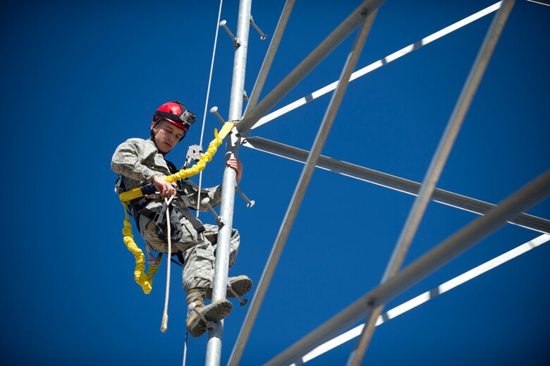 Climbing at Holloman > Air Combat Command > Display